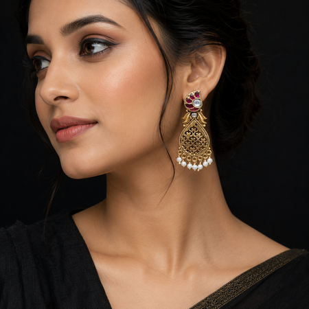 Noor Jaal Kemp Earrings