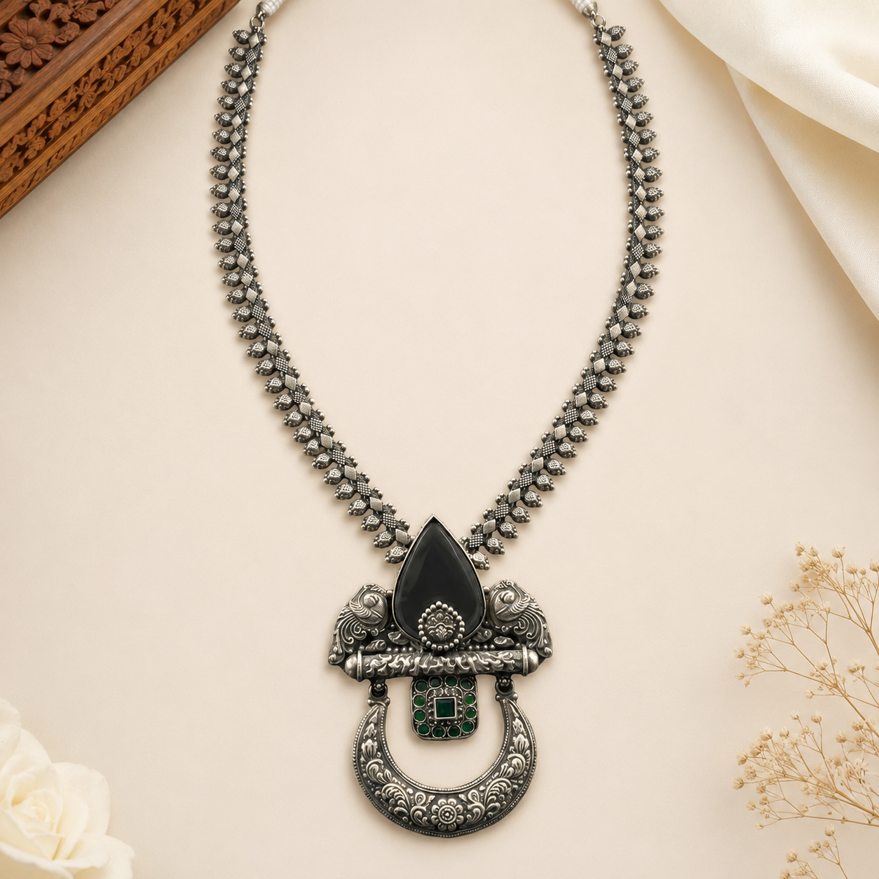 Rajvanshi Chandrika Necklace Set