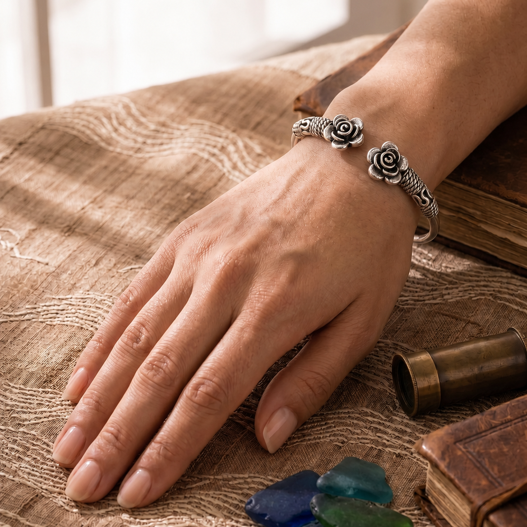 Gulrooh Twist Bangle