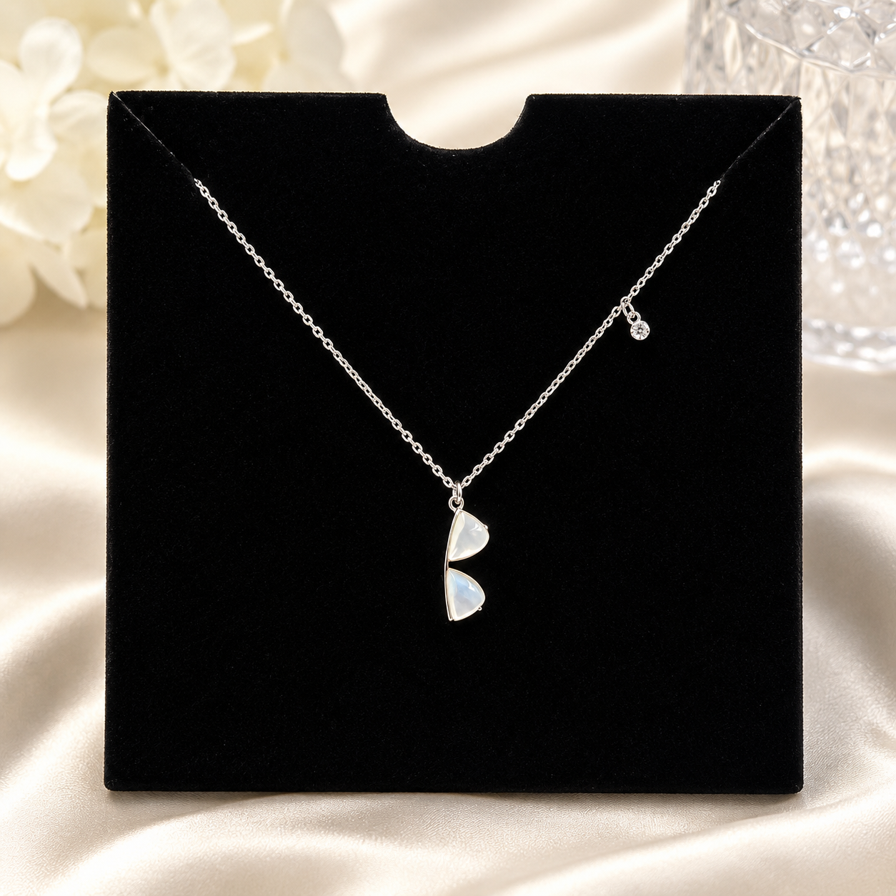 Vision & Vogue Pendant with Chain