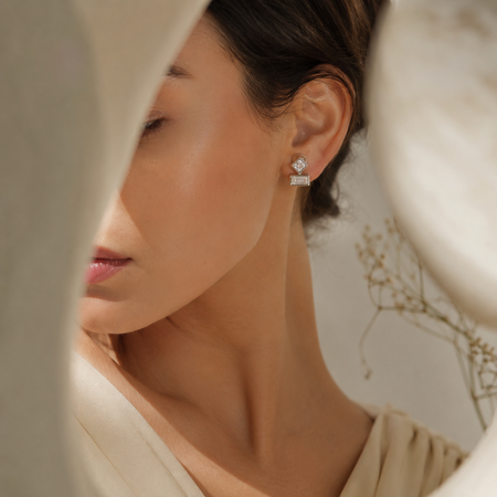 Élan Geometric Drop Earrings