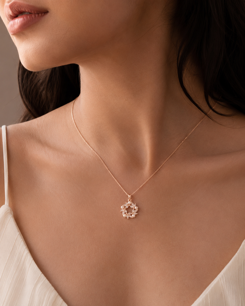 Rose Gold Pearl Wreath Pendant with Chain